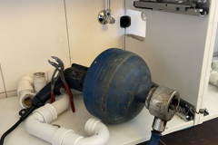 21-praktische-meterlange-spirale-engste-raeume-abwassersystem-rrb-abwassertechnik-scaled